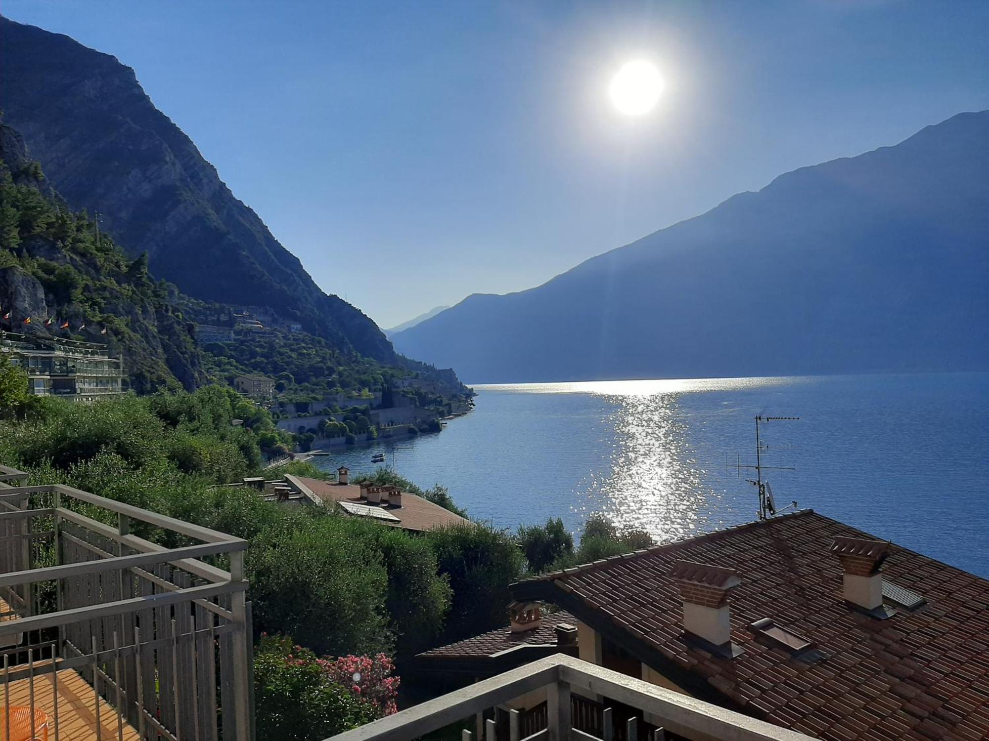 Hotel Augusta Garni Limone sul Garda Exterior photo