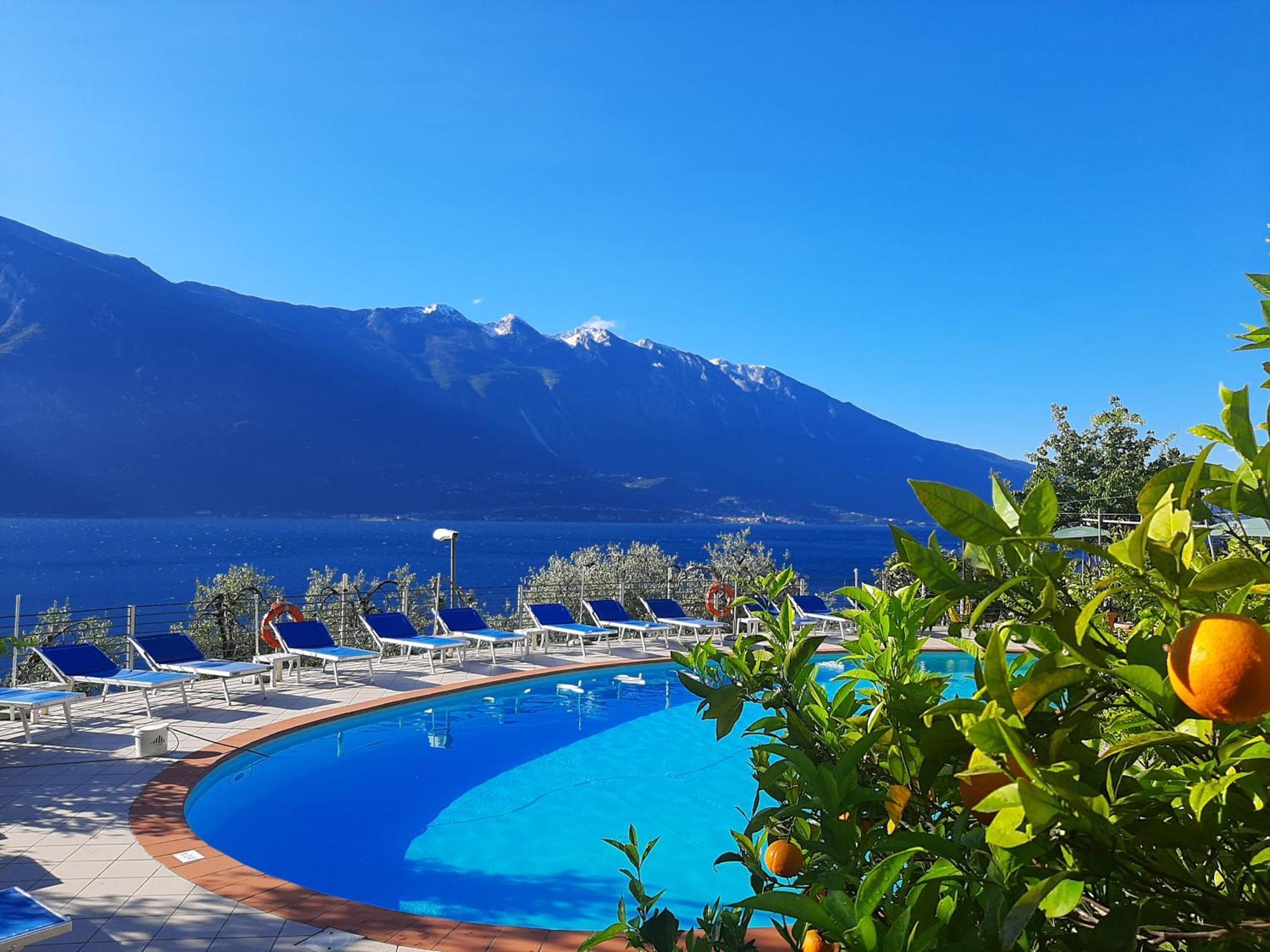 Hotel Augusta Garni Limone sul Garda Exterior photo